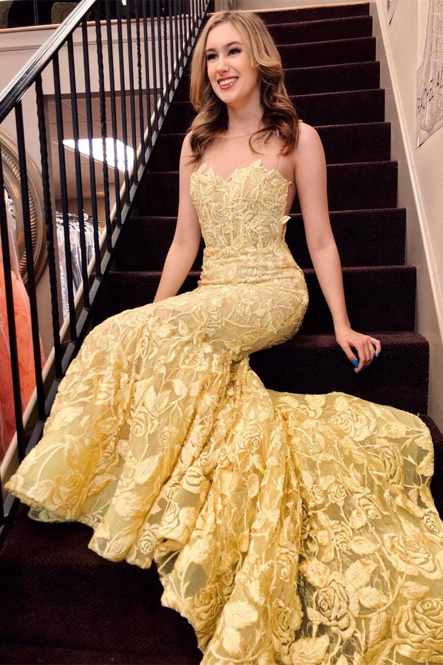 Vestido de fiesta largo de encaje de sirena